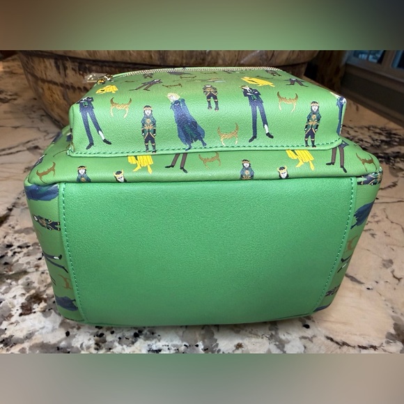 NWT Loungefly Marvel Loki Variants EE Exclusive Mini Backpack - Picture 6 of 8